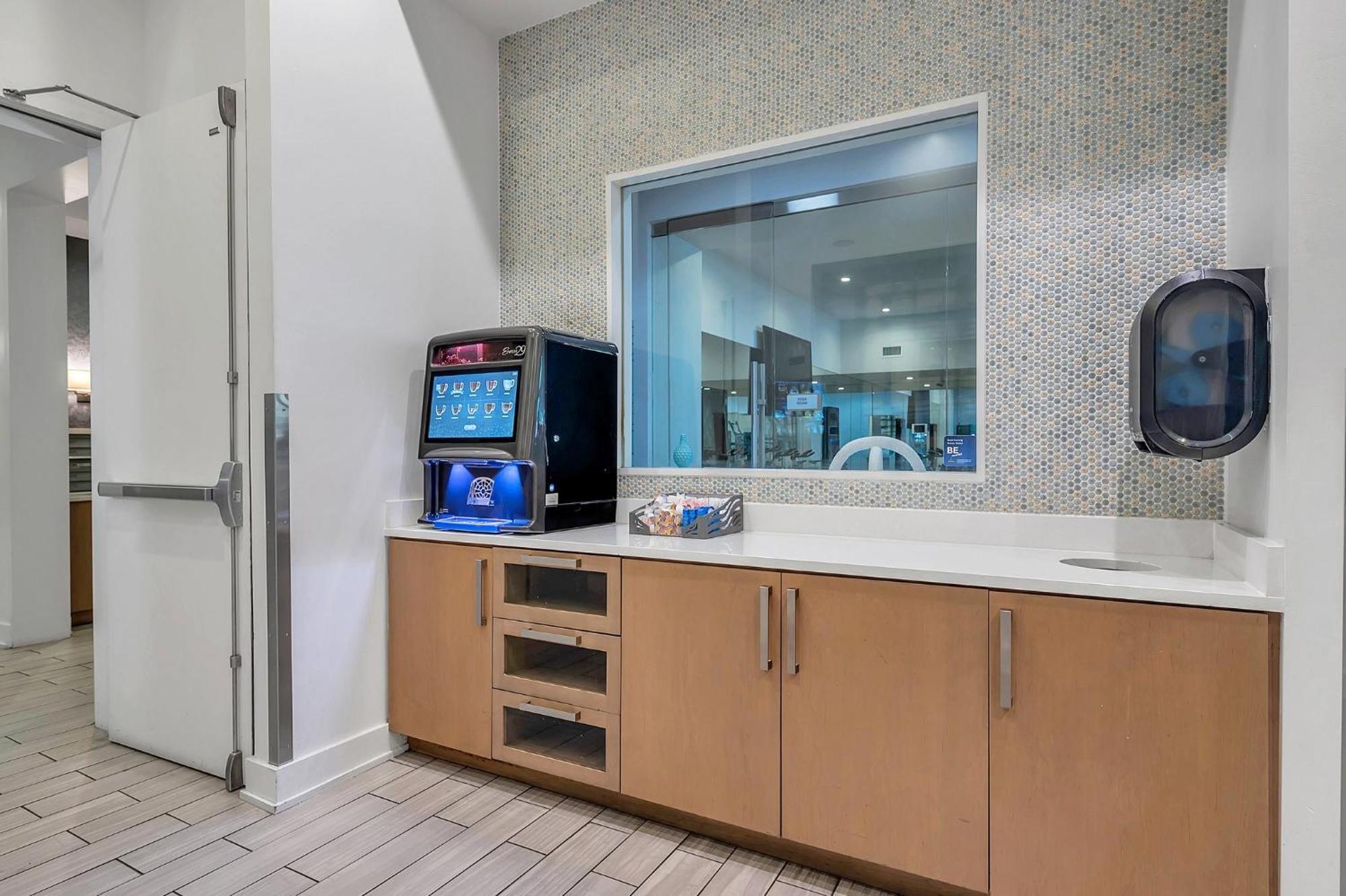 Luxury 1 Bedroom With Den Downtown Tampa Apt - City Views, Rooftop Pool, Workspace Dış mekan fotoğraf
