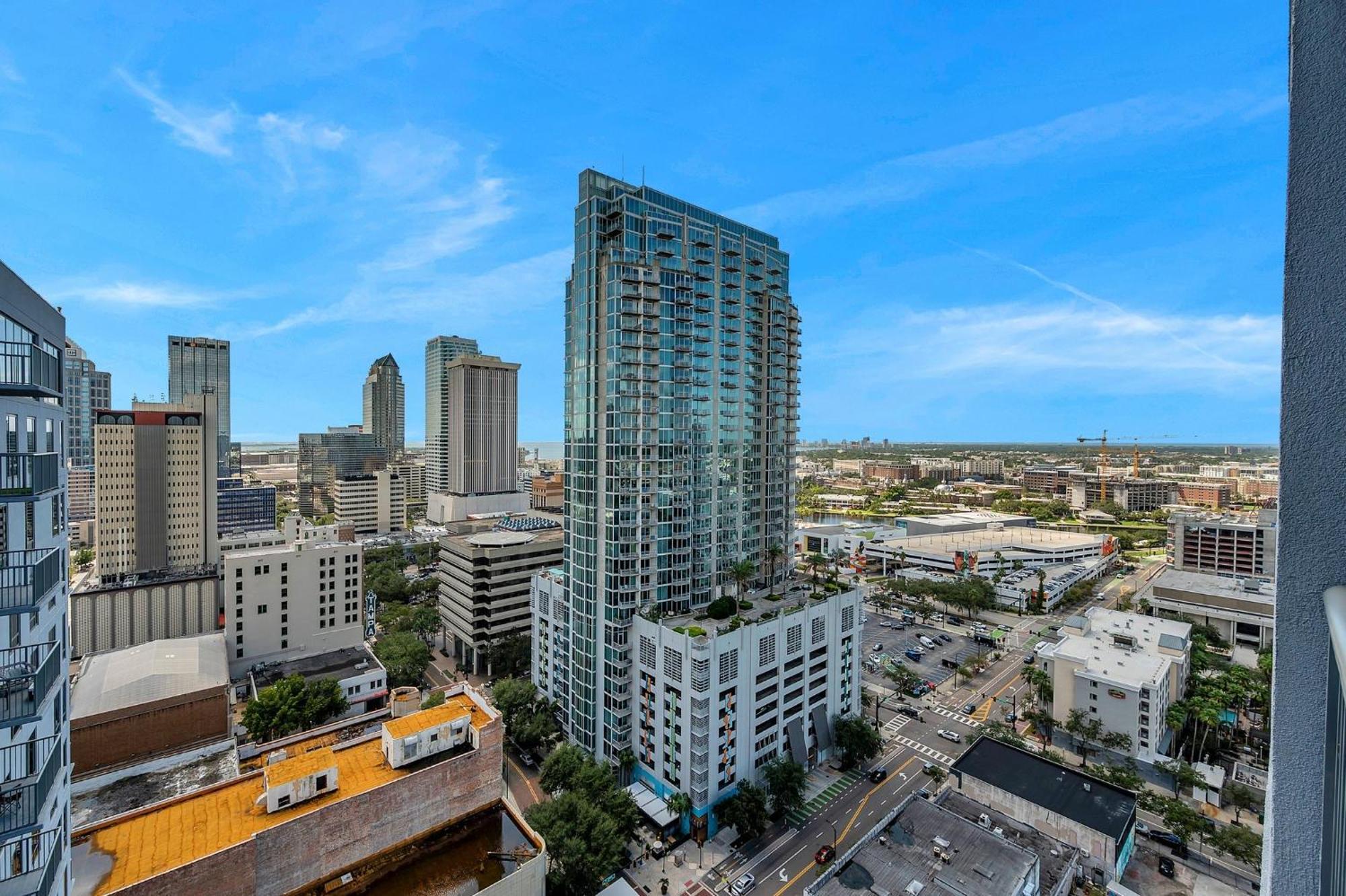 Luxury 1 Bedroom With Den Downtown Tampa Apt - City Views, Rooftop Pool, Workspace Dış mekan fotoğraf