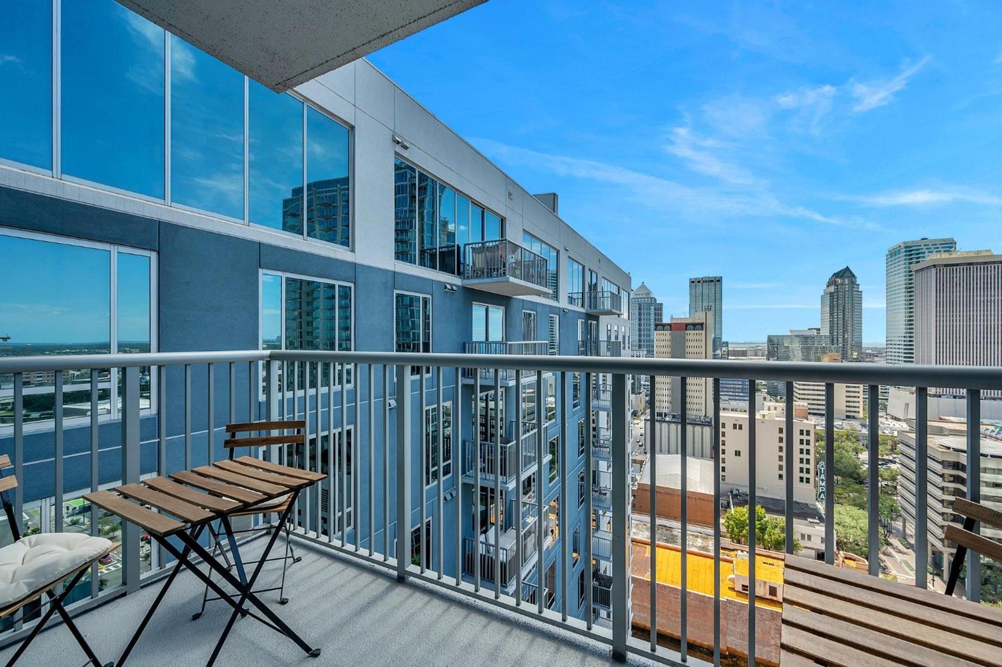Luxury 1 Bedroom With Den Downtown Tampa Apt - City Views, Rooftop Pool, Workspace Dış mekan fotoğraf